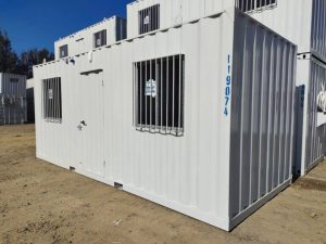 Büromodul mit 20-Fuß-Badezimmer.